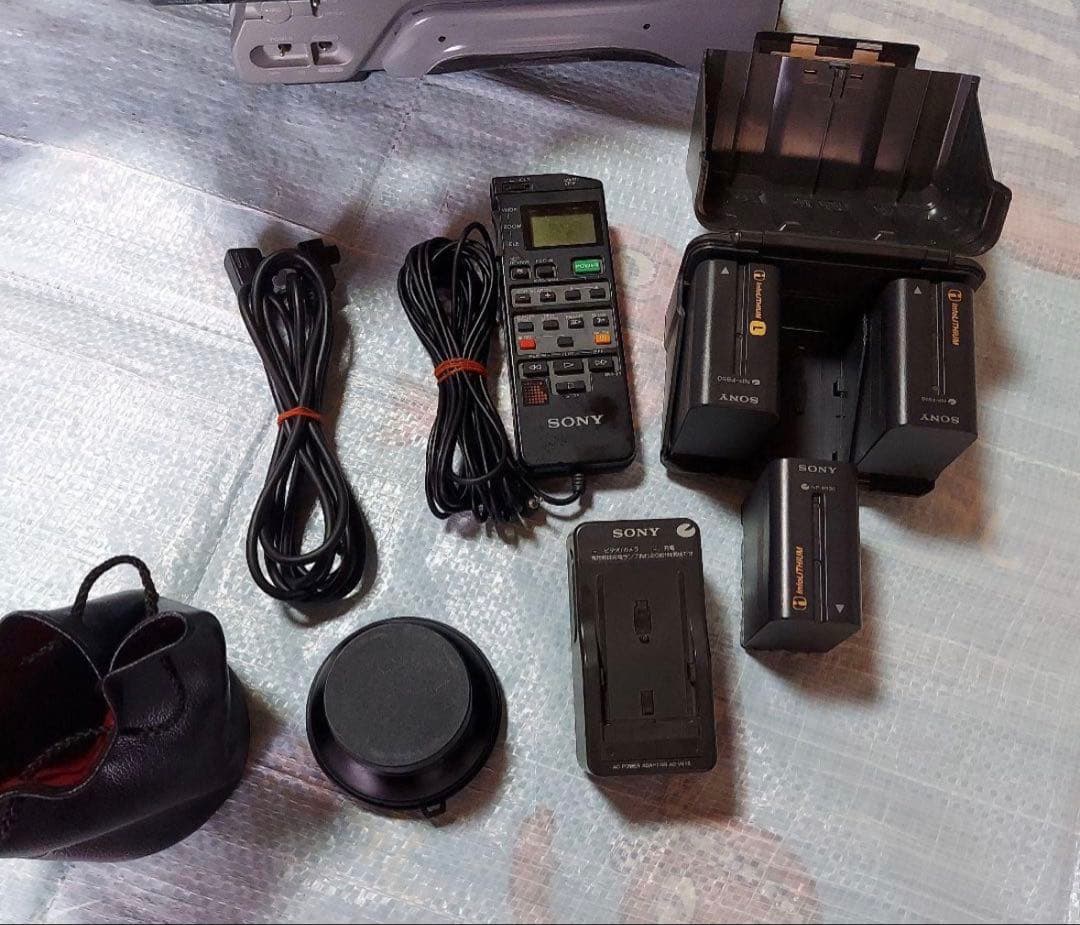 SONY　年代物　デジタルビデオカメラ　DCR-VX9000　3CCD 20x