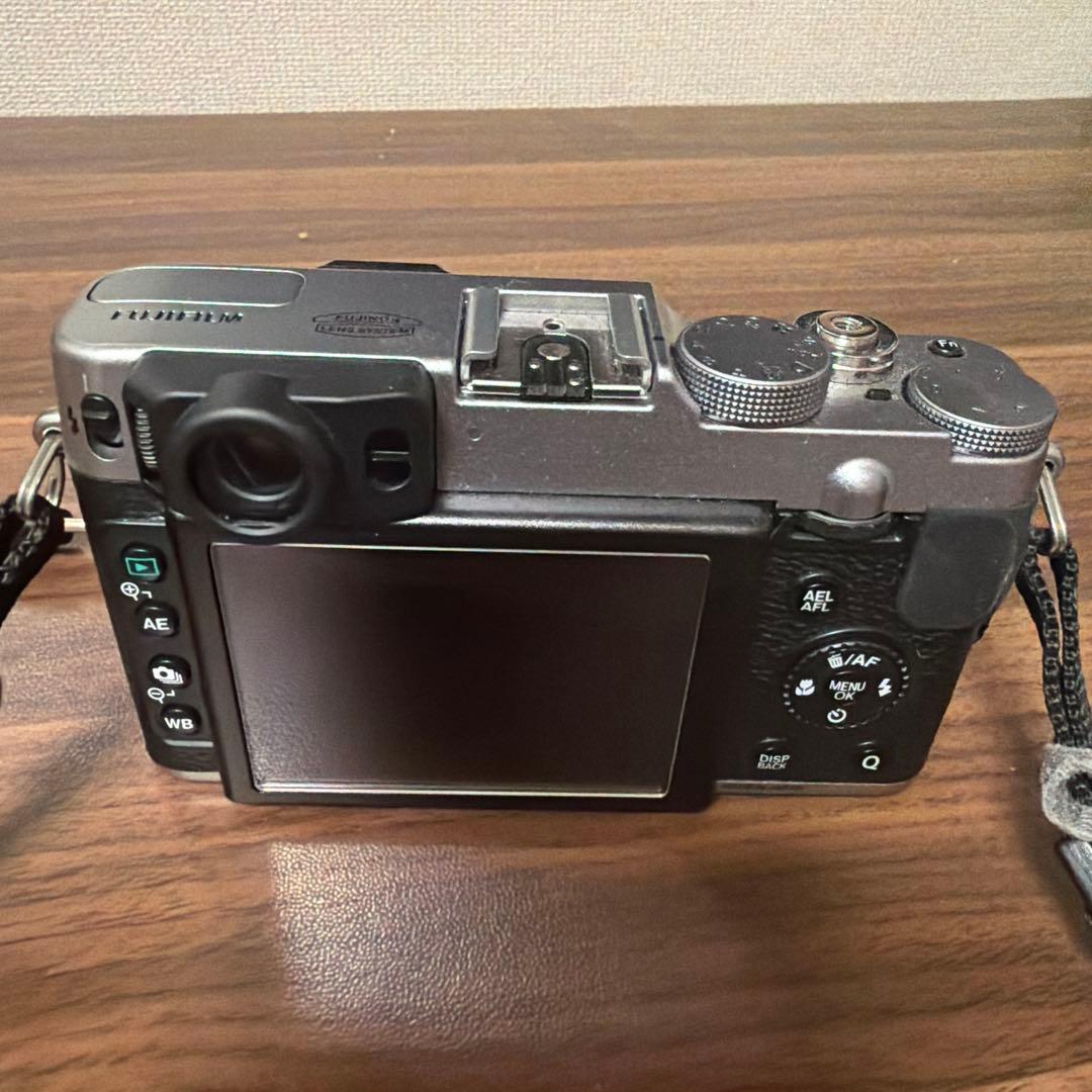 デジタルカメラ FUJIFILM x20