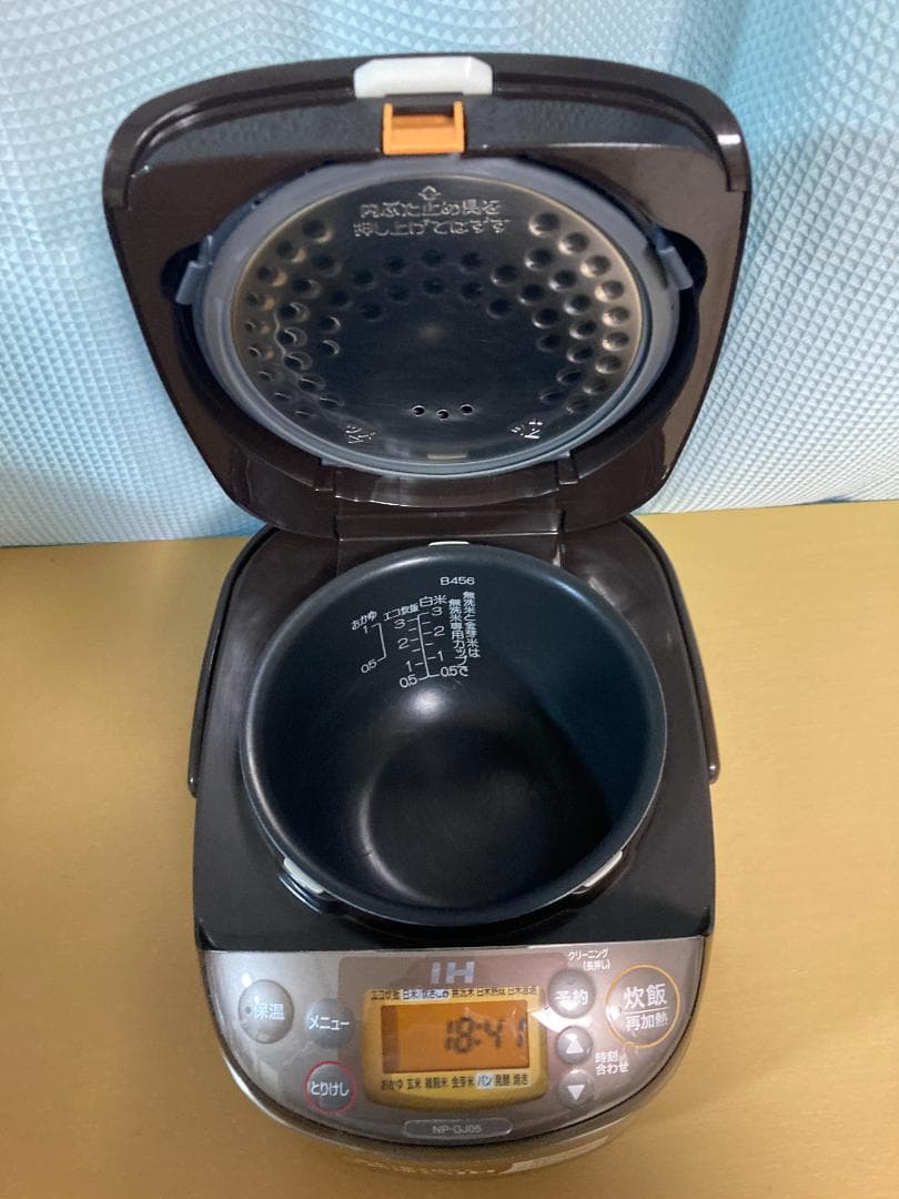 ★美品★象印 IH炊飯ジャーIH炊飯器 NP-GJ05 0.54L　2019年製