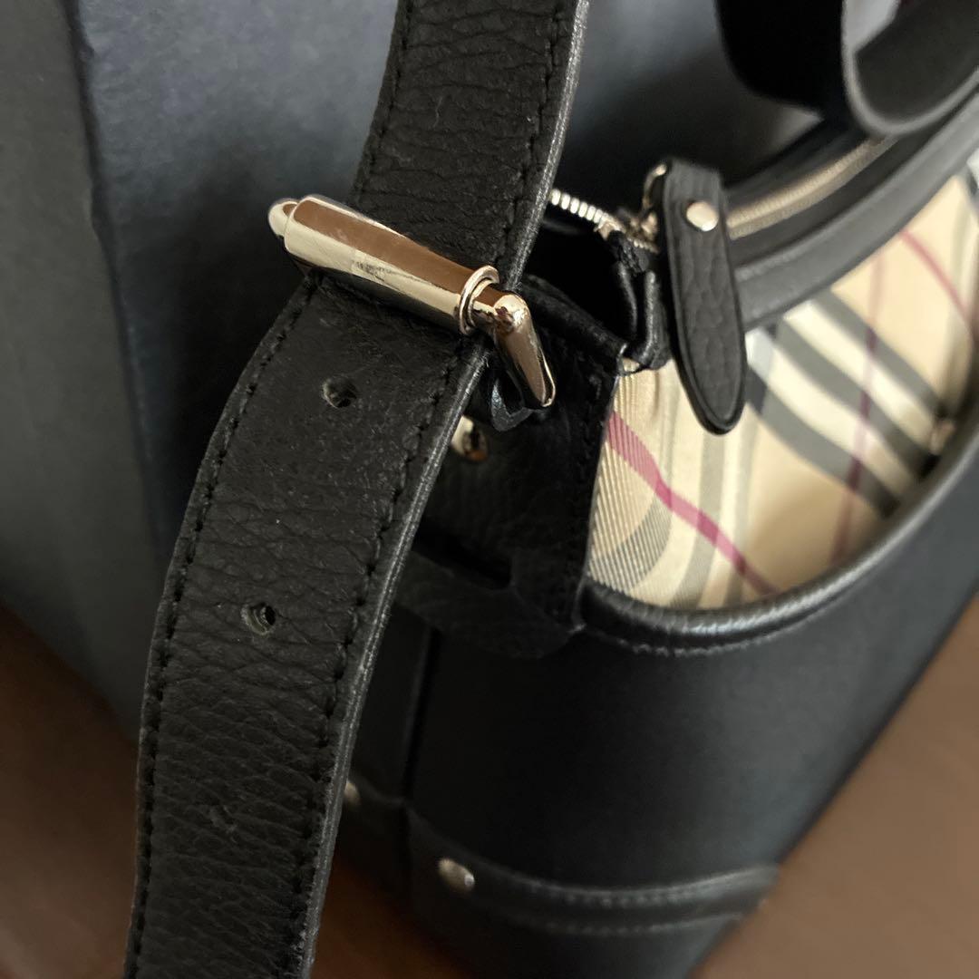 Burberry ショルダーバッグ ブラック/ベージュ
