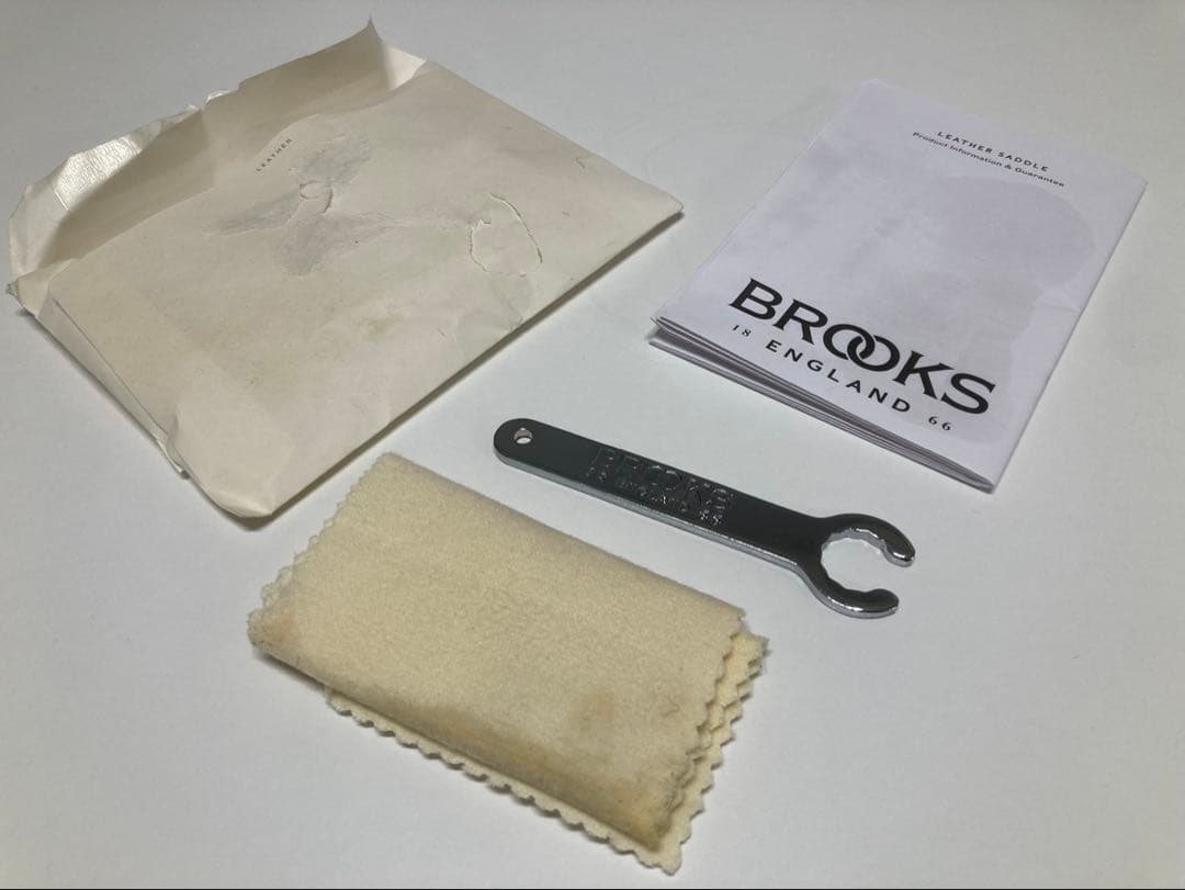 BROOKS ブルックス レザーサドル B17 ブラック 専用ケアオイル付き