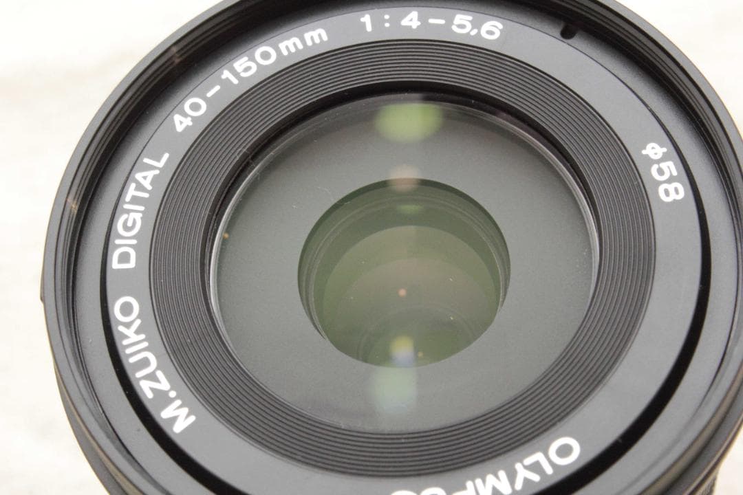 新品級！OLYMPUS OM-D E-M10 Mark III ダブルズ―ム