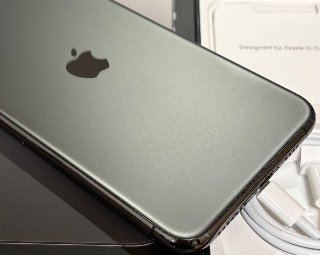 【美品】iPhone 11 PRO MAX 512GB スペースグレイ　動作良好