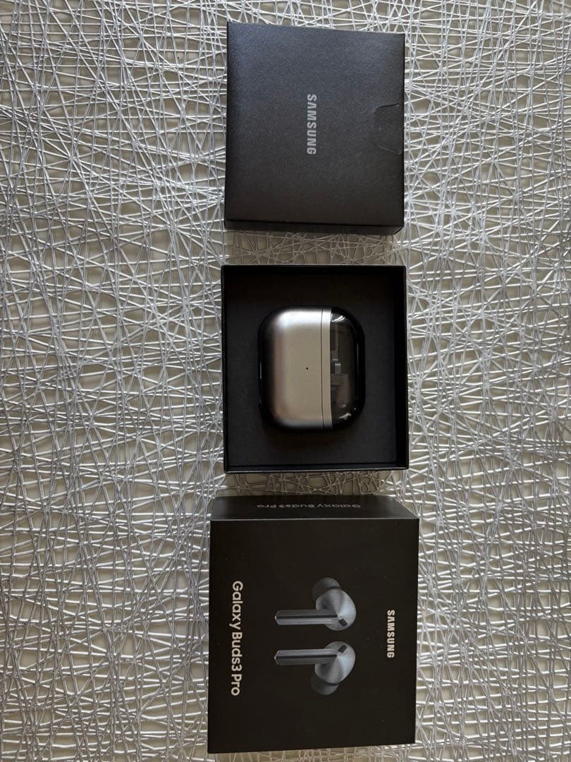 Samsung Galaxy Buds3 Pro 右耳＋ケース