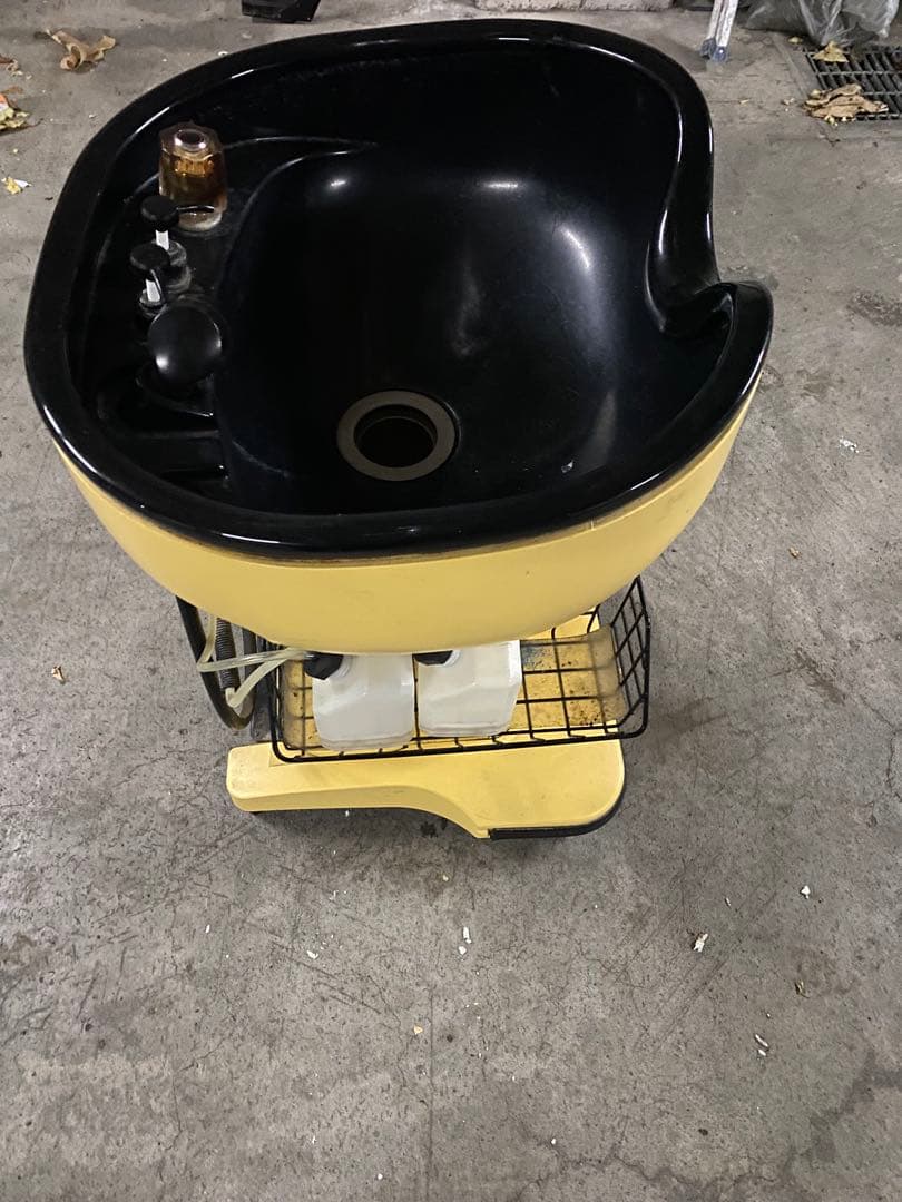 タカラベルモント　移動式シャンプー台