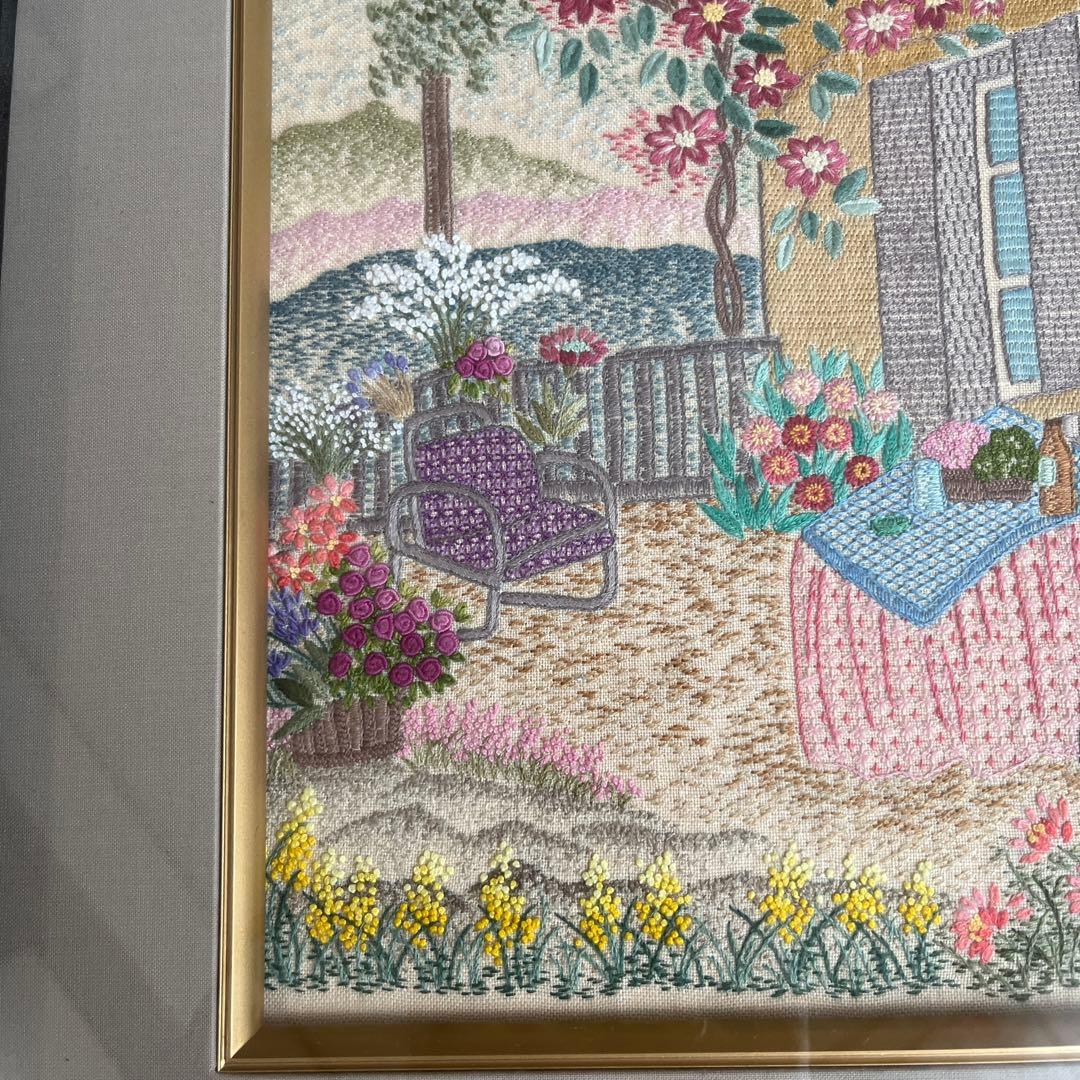 戸塚刺繍作品額　 庭の風景
