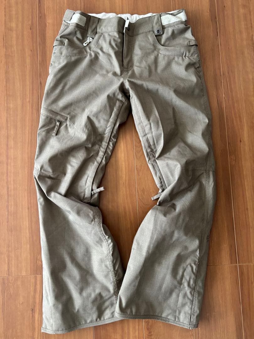 【お値下げ中】JEWEL×686スノーボードウェア Mサイズ　高機能