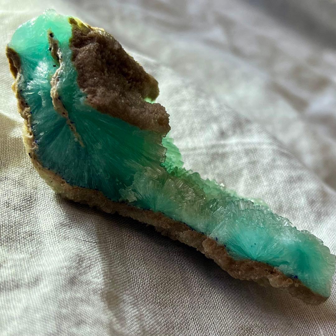 グリーンブルー アラゴナイト 172ct 宝石 原石 パキスタン 鉱物 天然石