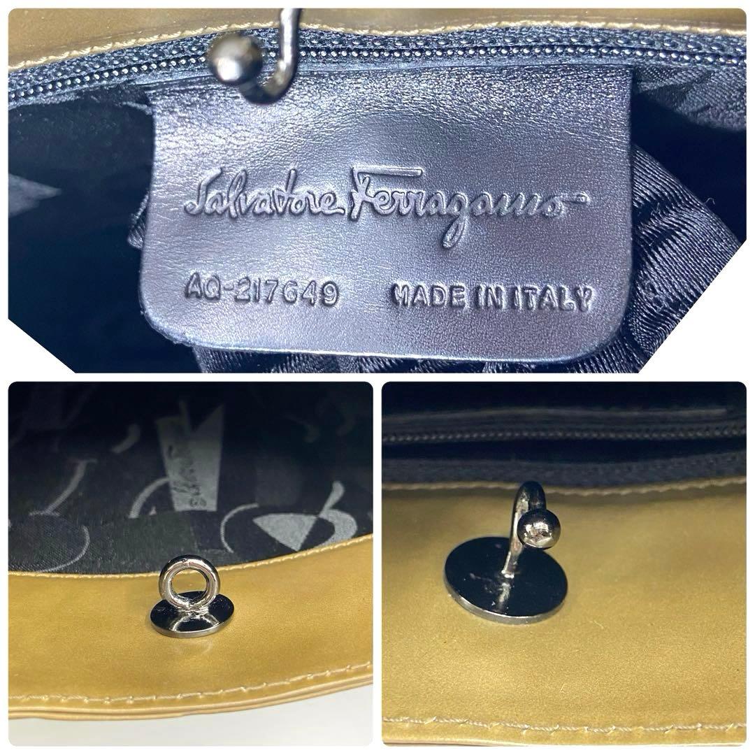 サルヴァトーレフェラガモ ガンチーニ エナメルグラデーションワンショルダーバッグ