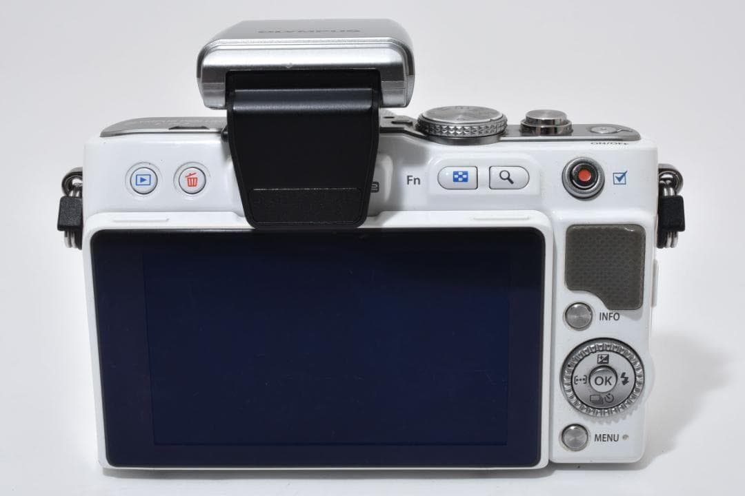 デジタルカメラ OLYMPUS PEN Lite E-PL3 M ZUIKO 14-42mm