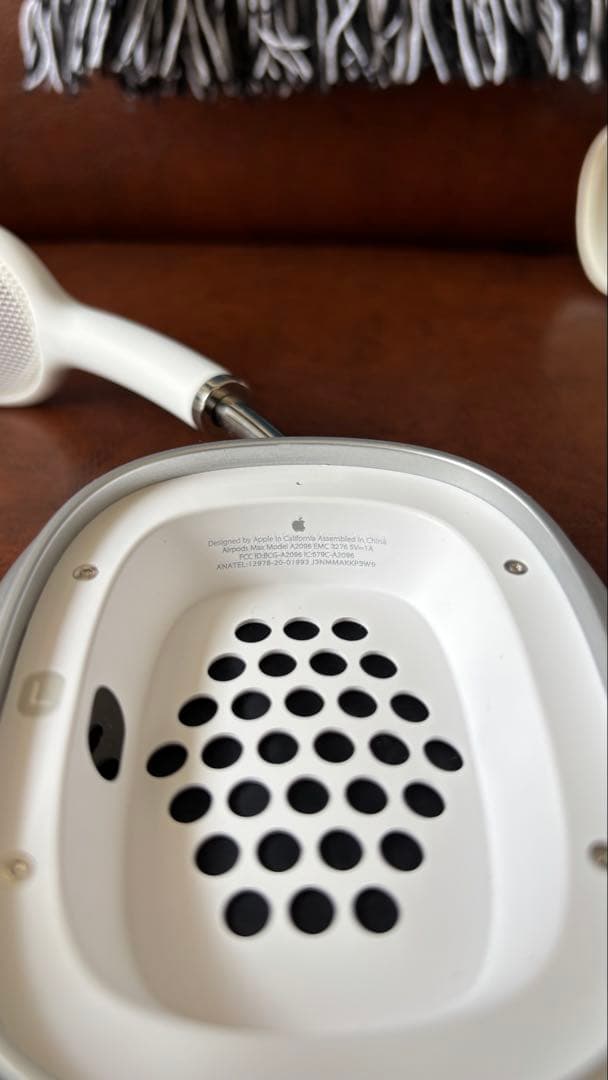 【値下げ・ほぼ未使用】AirPods Max シルバー