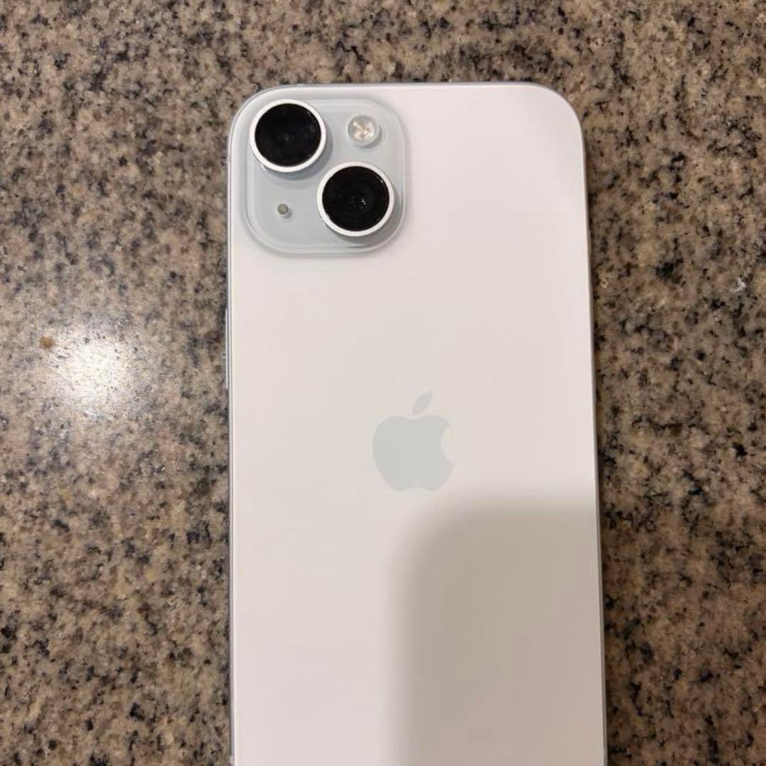 iPhone15 最大充電約90% ケーブル付き