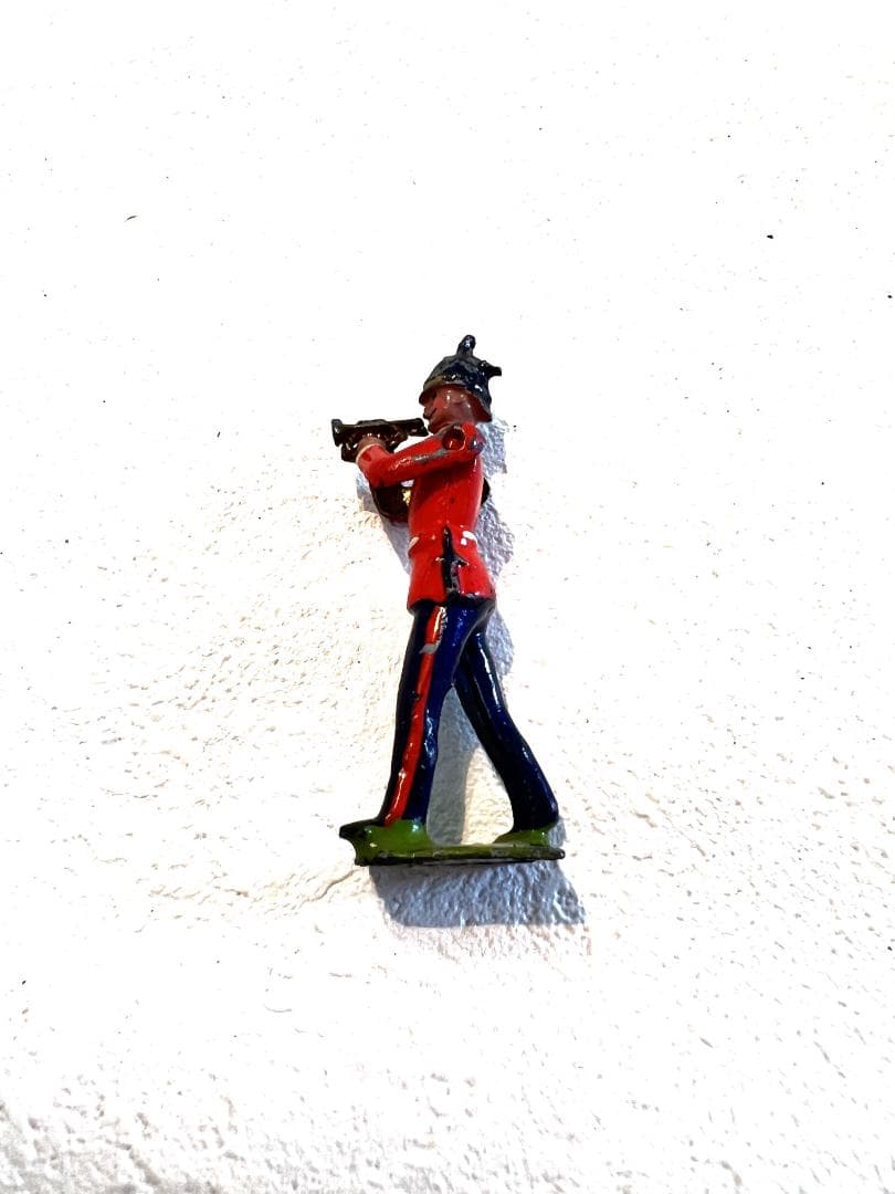 ミニチュアのフィギュア　5パーツ 音楽隊　イギリス兵隊