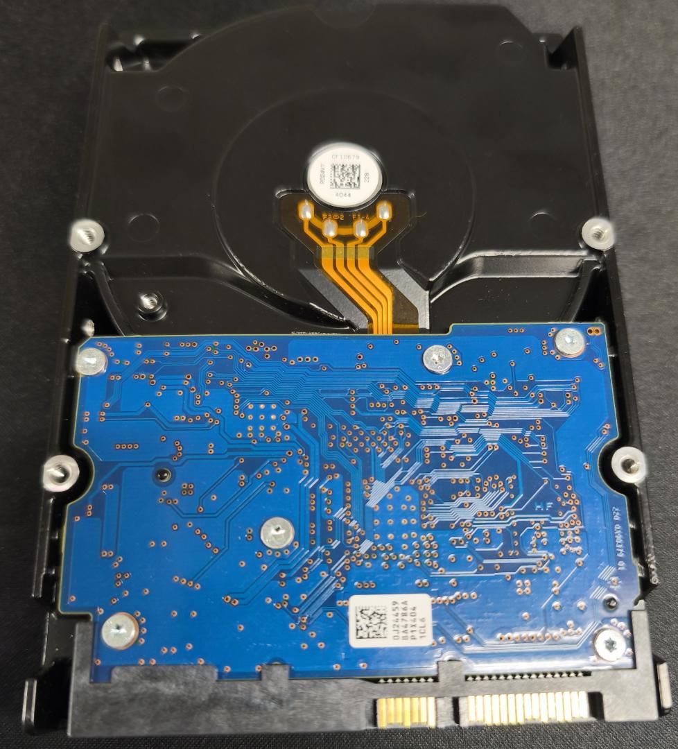 内蔵型ハードディスクドライブ HGST HUS724040ALE640 4TB SATA 7200RPM
