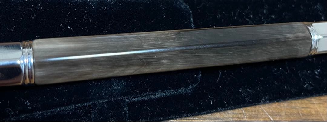 カランダッシュ　バリアスシリーズ　ボールペン　ゼブホーン　黒