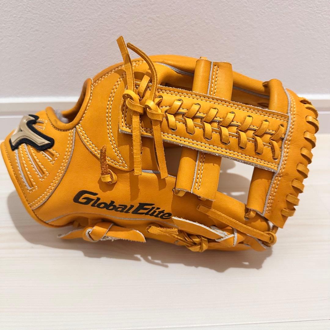 【極美品】　ミズノ　軟式用グローブ　グローバルエリート　内野手用　少年野球