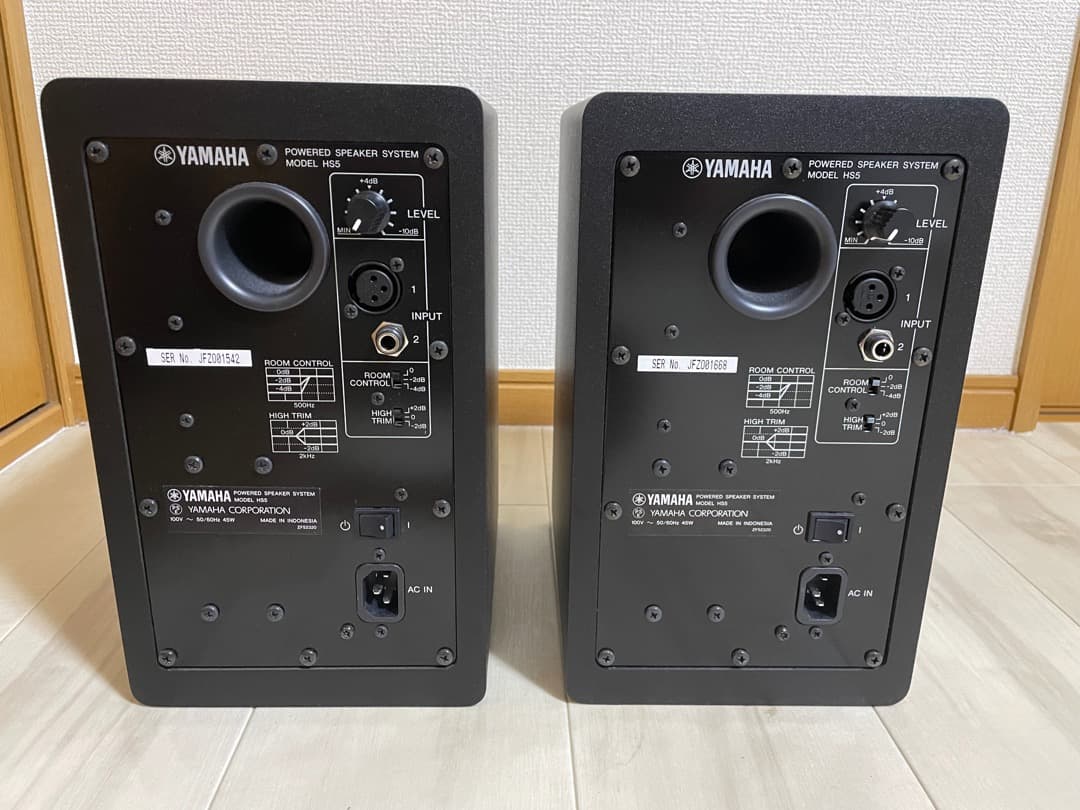 スピーカー・ウーファー YAMAHA HS5