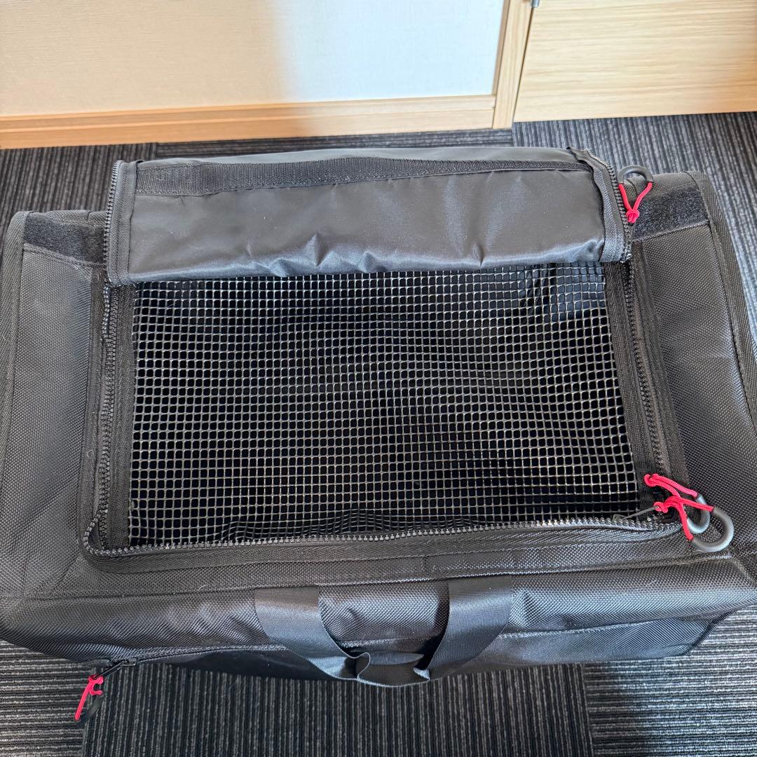 【1回のみ使用】マンダリンブラザーズ　ブラックナイロンリュック L 中型犬用