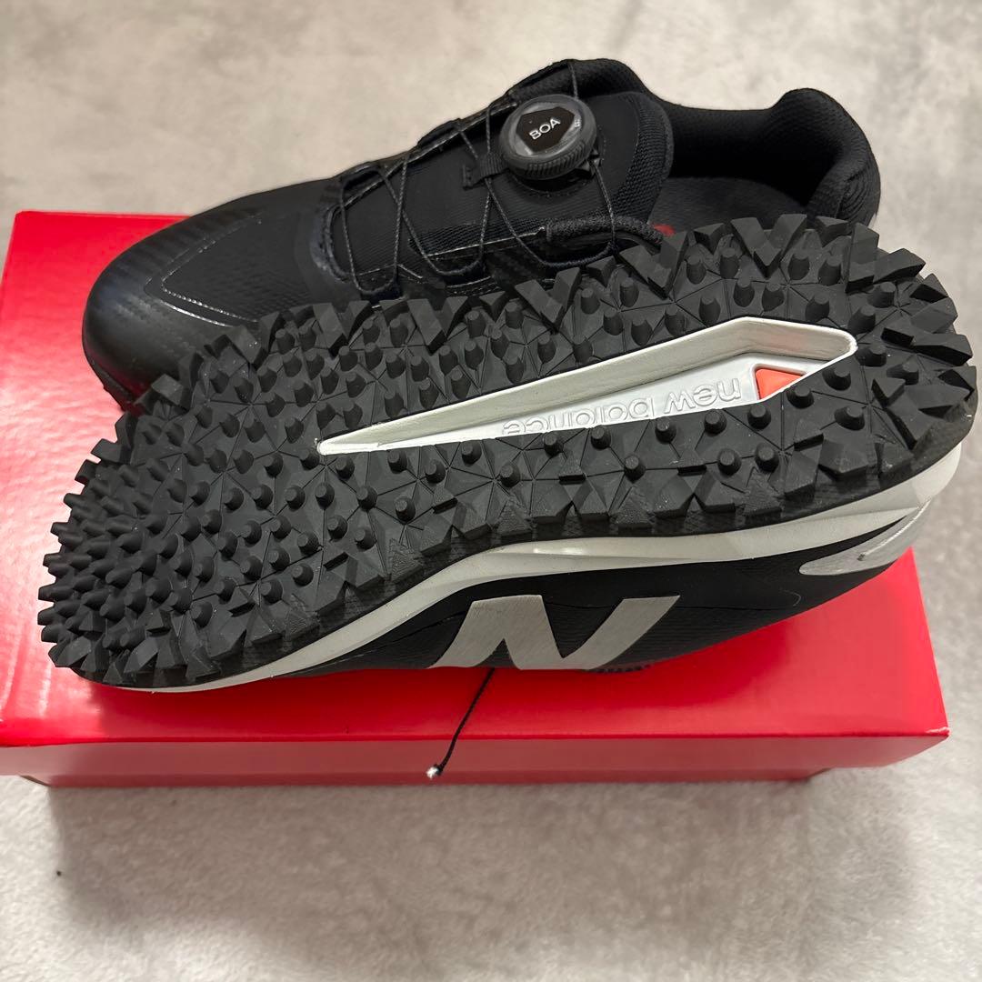 ✨訳あり新品 24.5cm ニューバランス ゴルフシューズ スパイクレス 軽量