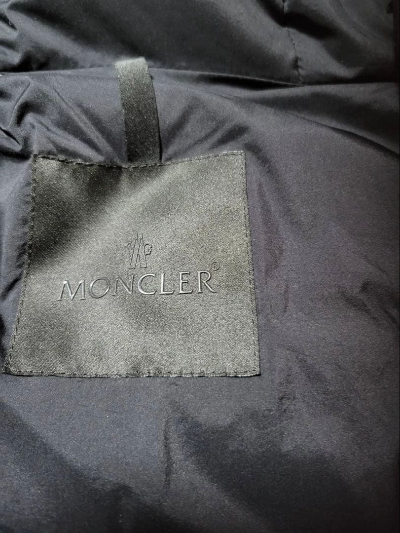 M*R様 モンクレール ダウンベスト