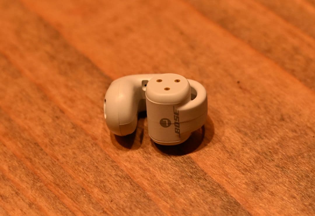 Bose open earbuts ultra ホワイトスモーク　ケース　左耳