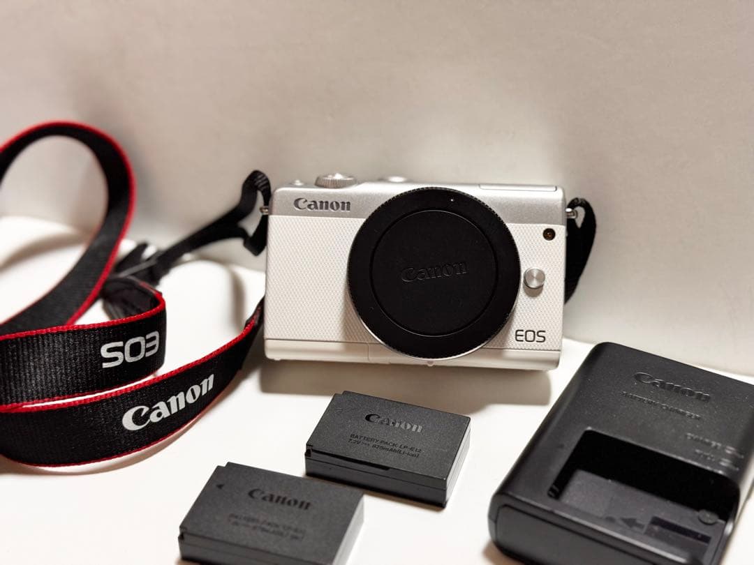 キヤノン Canon EOS M100 ボディ ホワイト