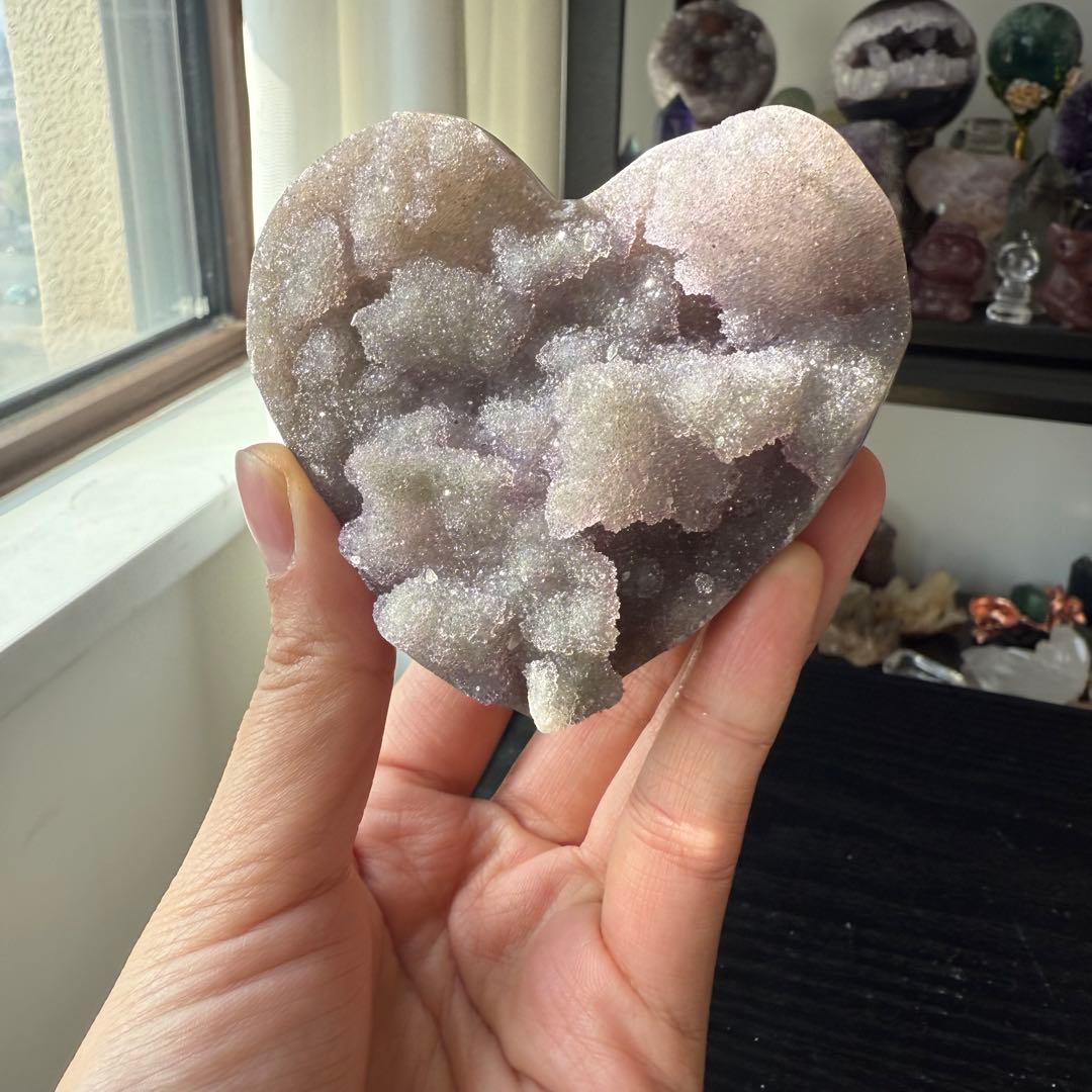 天然石シュガーアメジストのハート　置物NO.112409