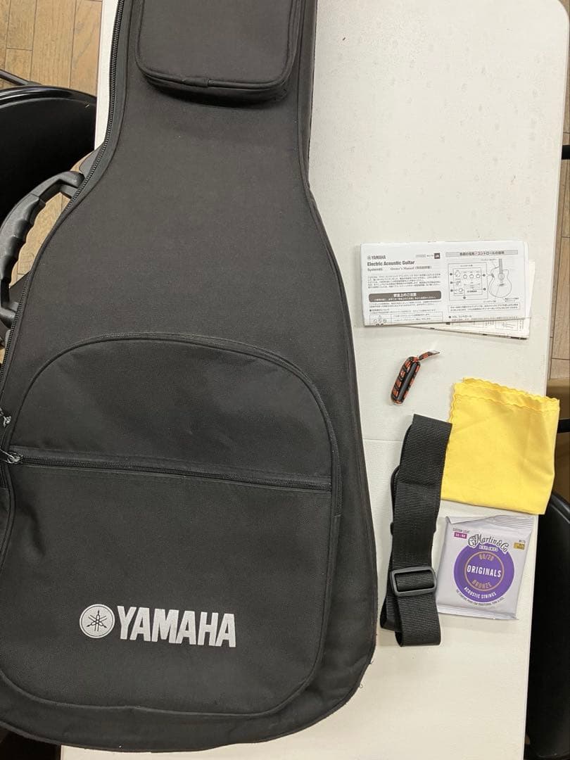 Yamaha APX600 アコースティックギター ホワイト　エレアコ