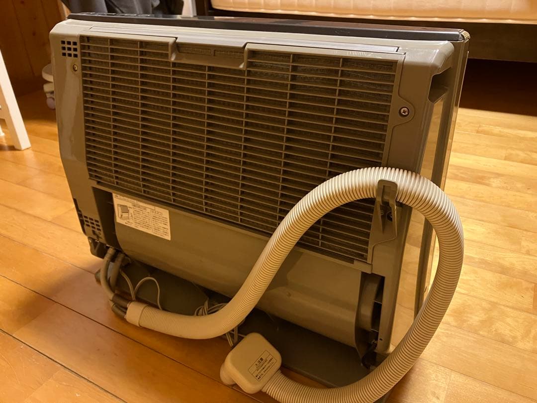 NORITZ 温水ルームヒーター RH-5502RN 2007年製