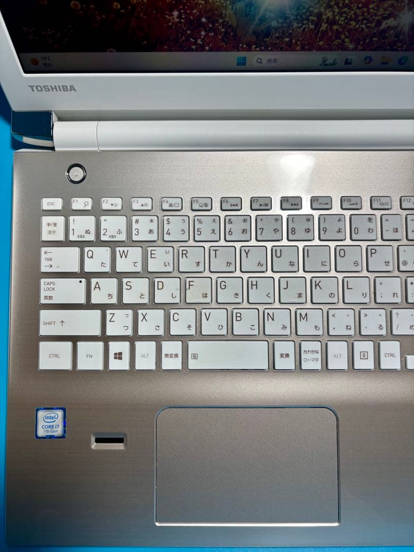 東芝 dynabook T75/DG i7 7500U SSD2TB 16GB
