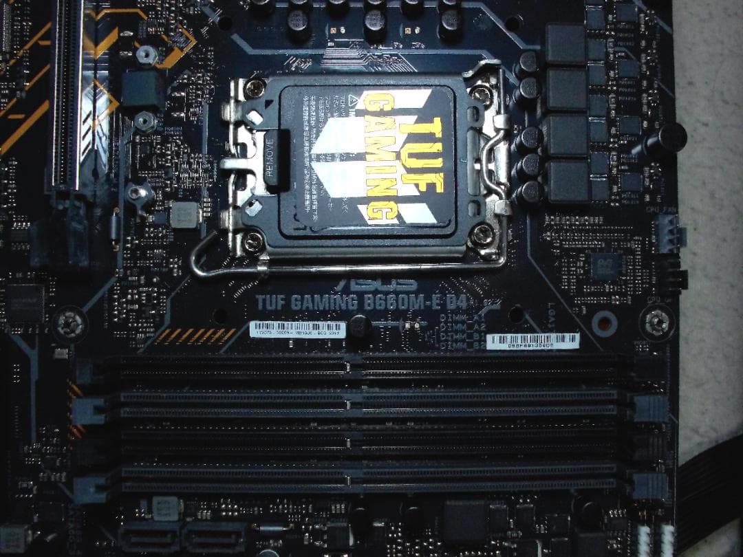 マザーボード ASUS TUF GAMING B660M-E D4