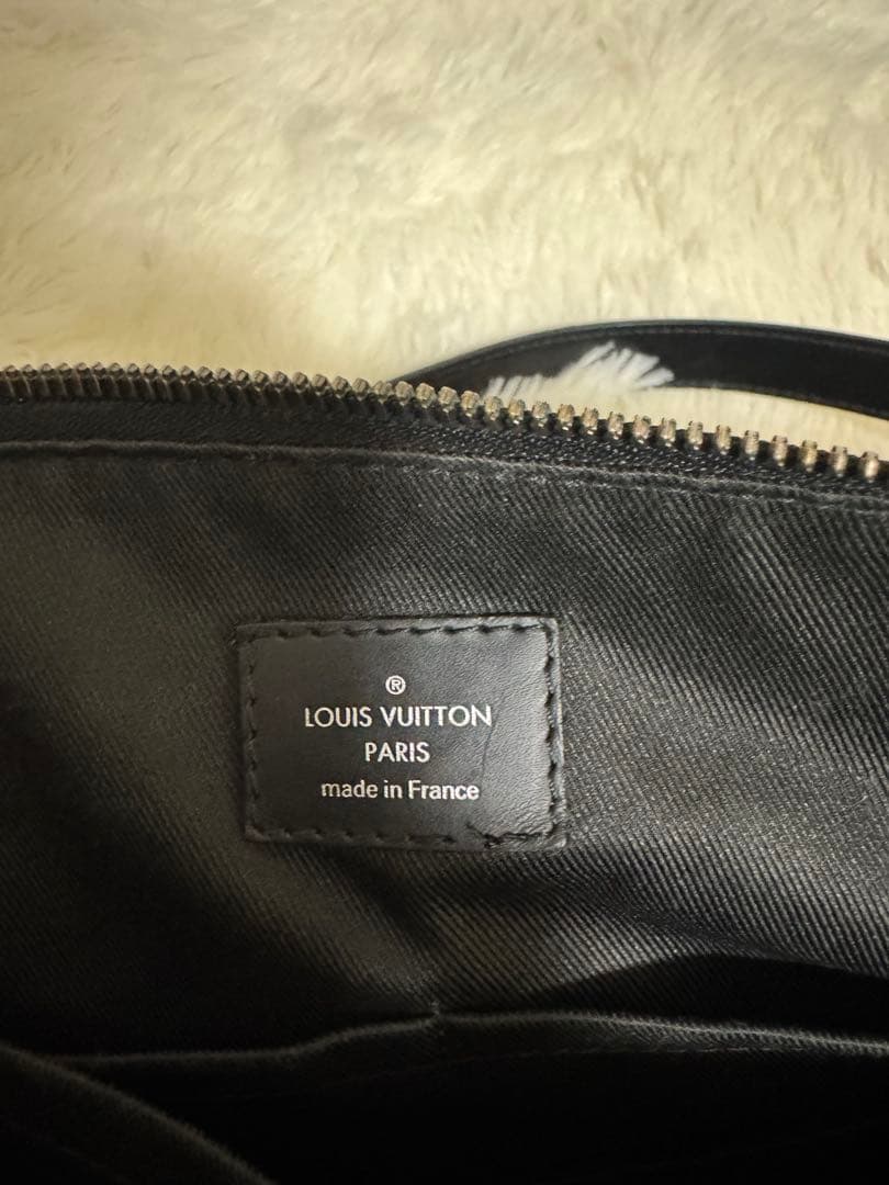 ルイヴィトン モノグラム エクリプス エクスプローラー M40566