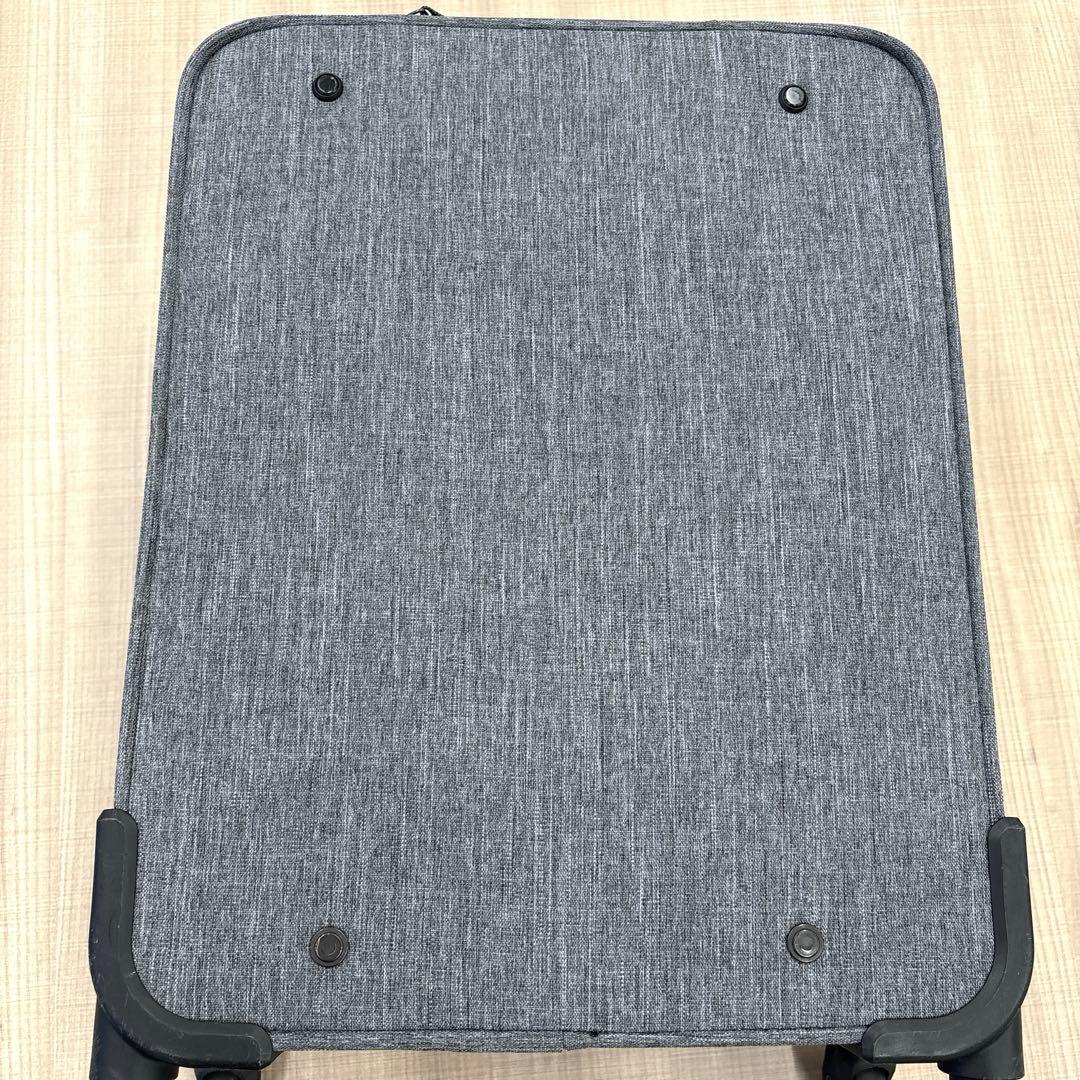 美品✨️廃盤品✨️無印 半分の厚みで収納できるソフト キャリーケース Sサイズ