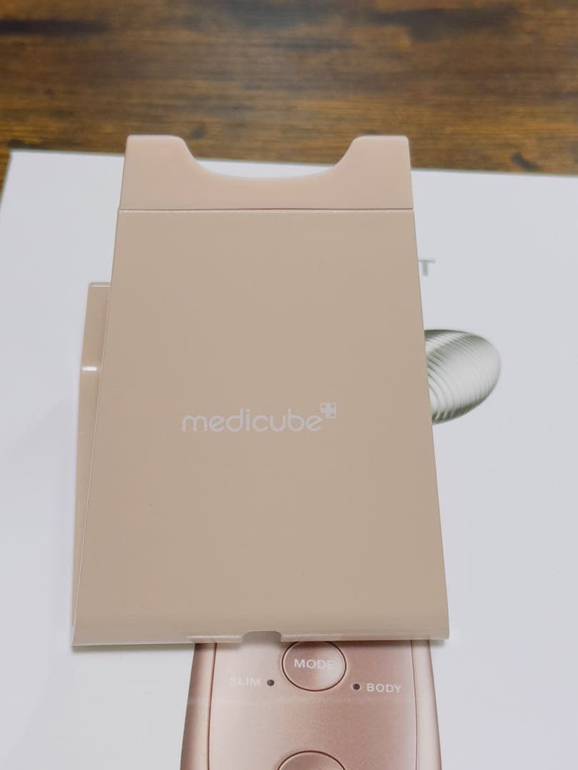 AGE-R DERMA SHOT 美顔器 メディキーブ