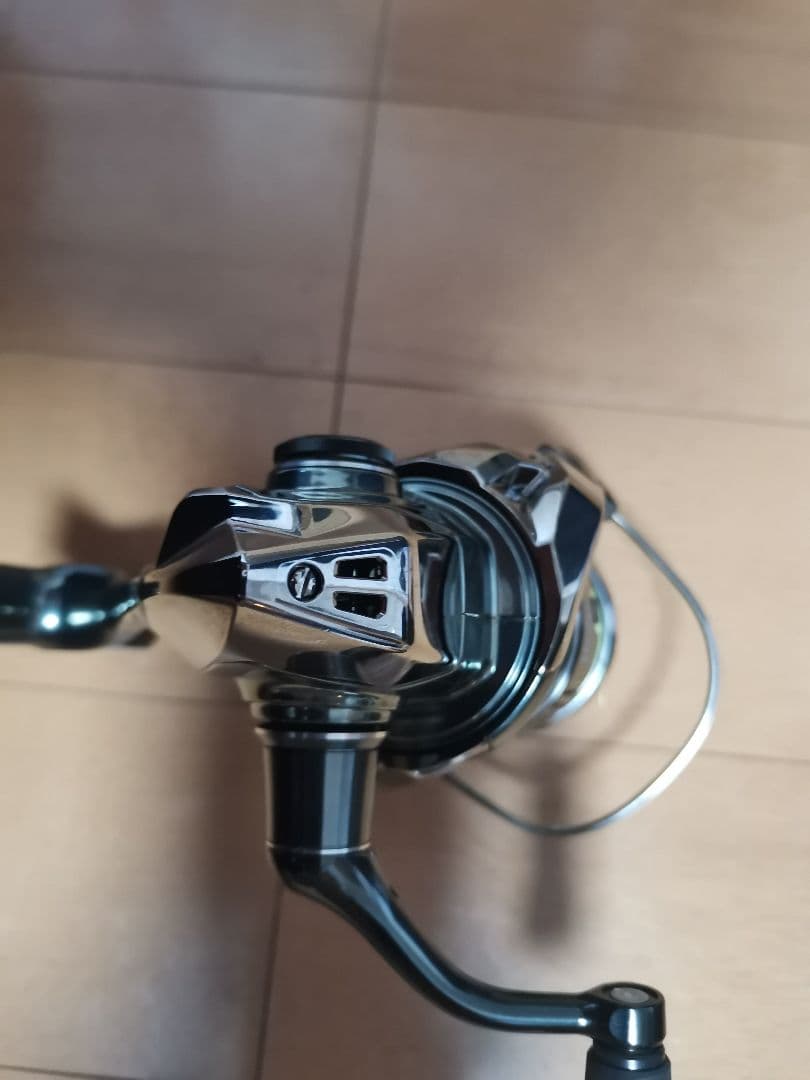 値下げしました。シマノ　22ステラ　C2000S