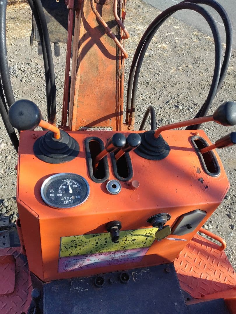 ★実動良好★格安★クボタ　ミニユンボ、バッグホーKH-5H★1t，クラス　手元