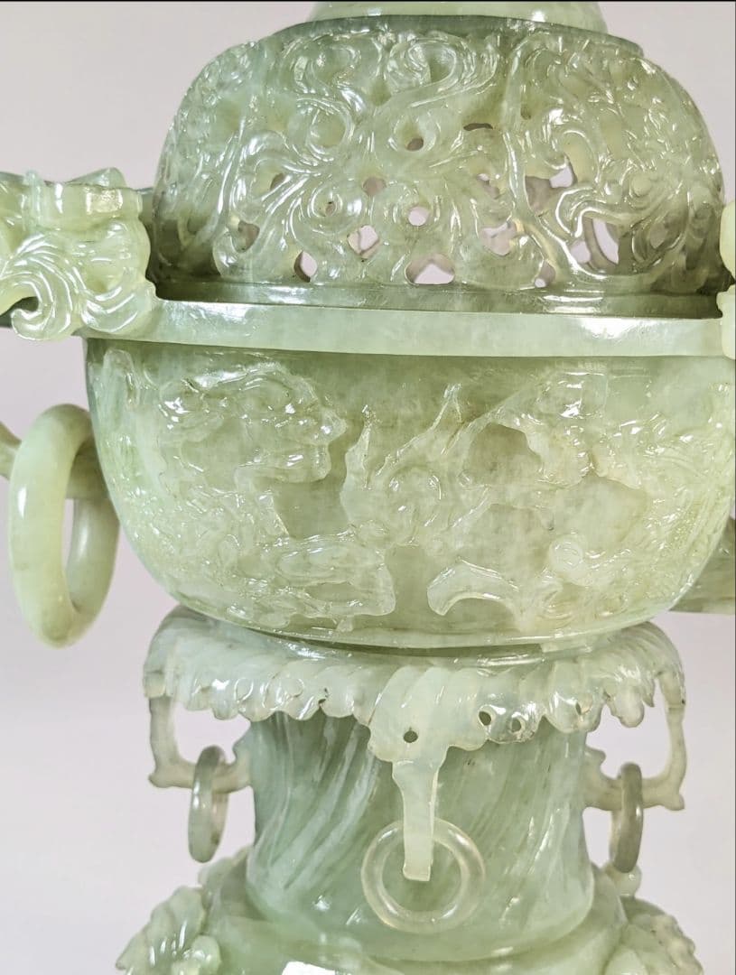未使用　岫玉　天然石　特大香炉　遊環 龍 干支 透かし彫り 浮彫り 手彫り波唐草