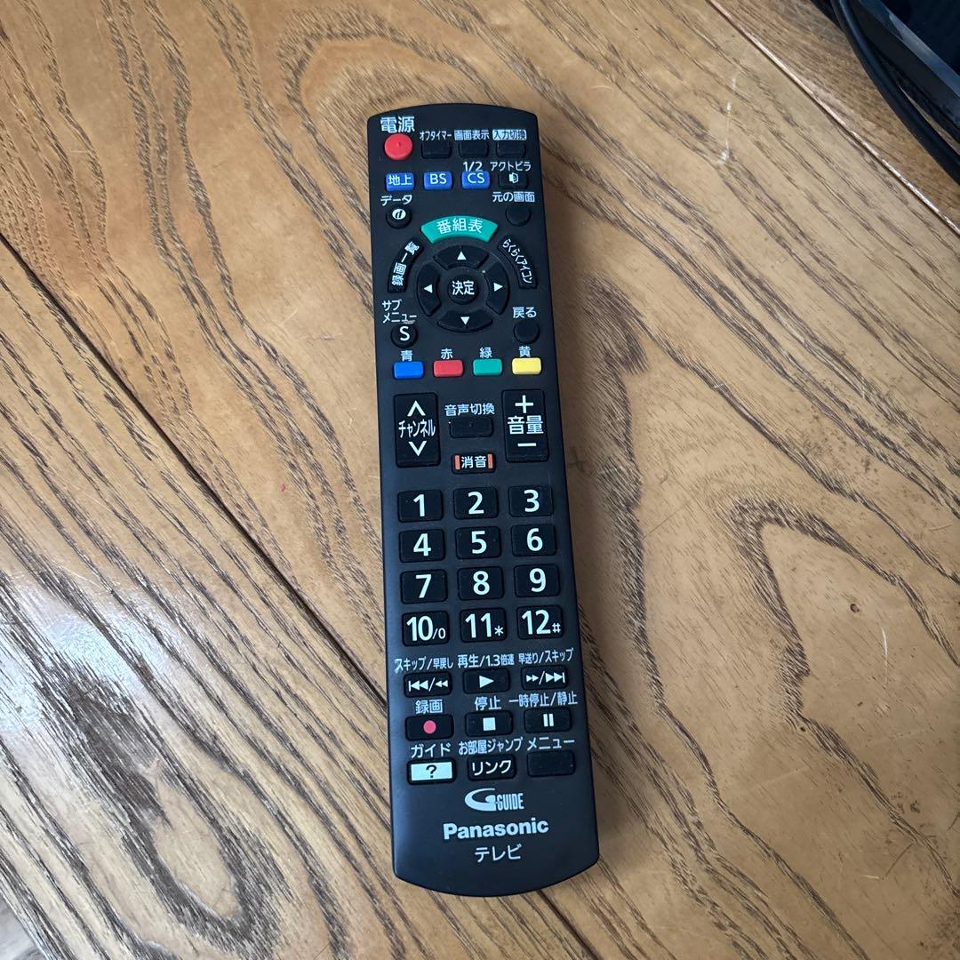 【美品】Panasonic VIERA テレビ 32V型　TH-32C300