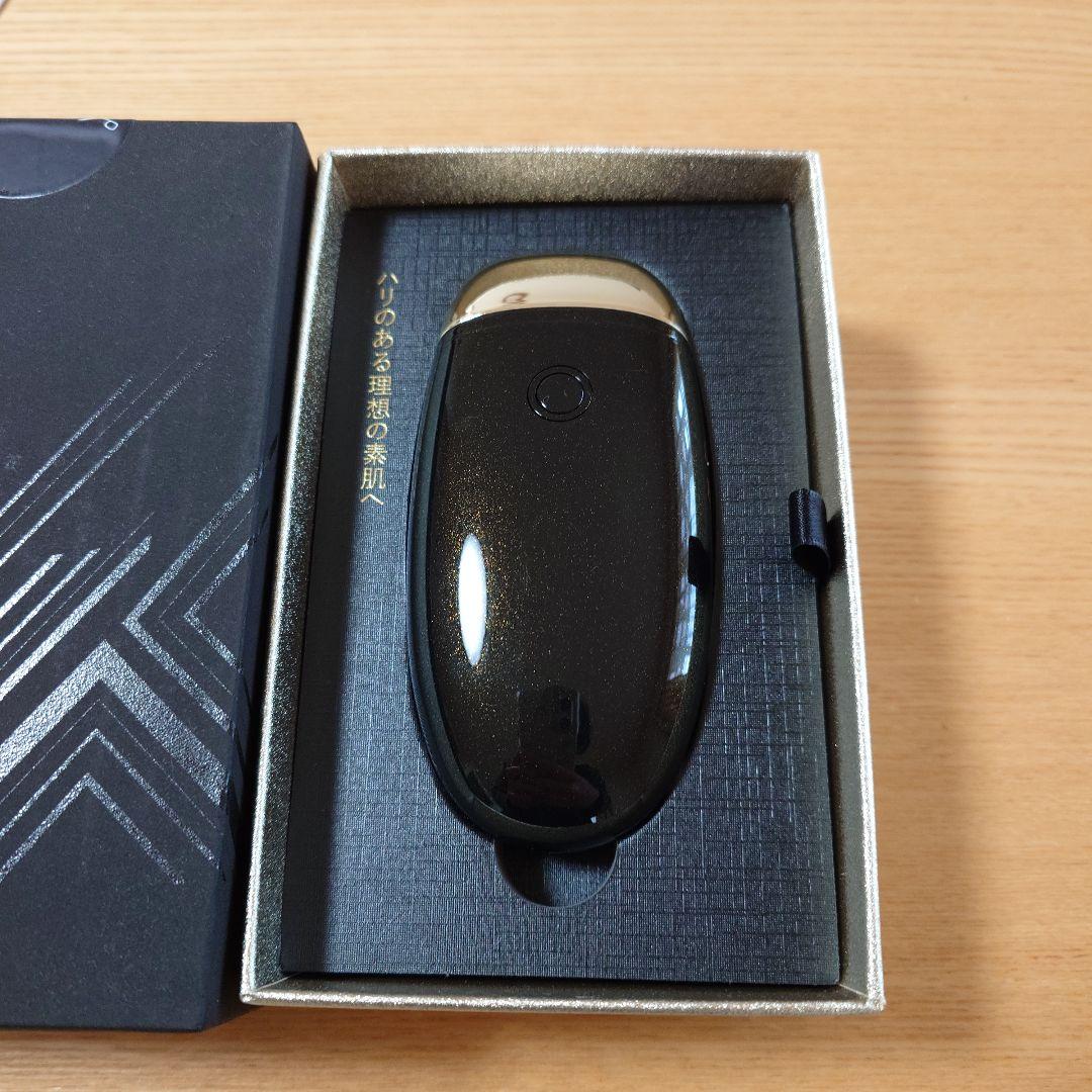 アーリーバード 　EMS複合美顔器FacePump™ Premium