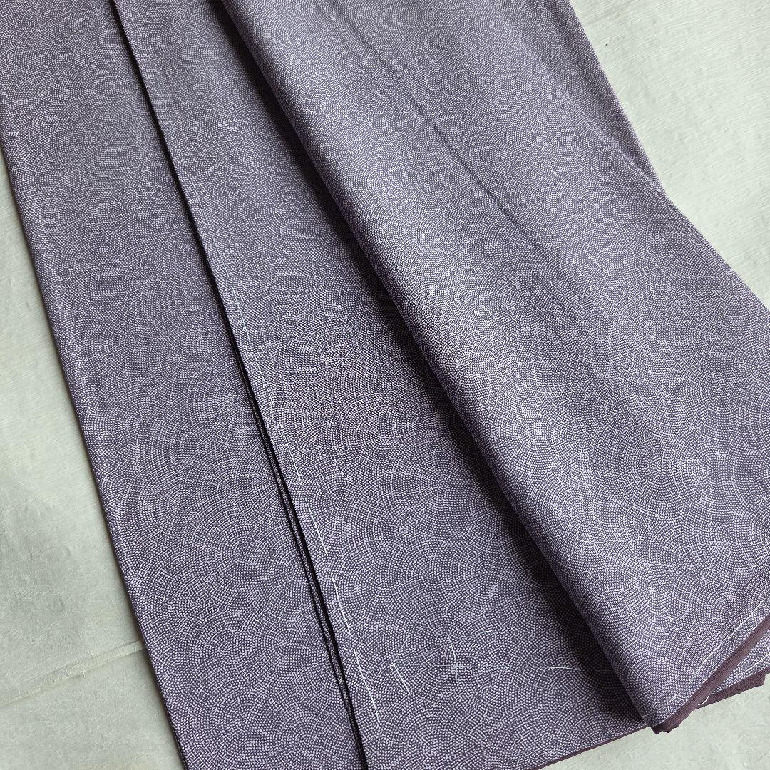 淡い灰青紫色　伊勢型両面染めの鮫小紋