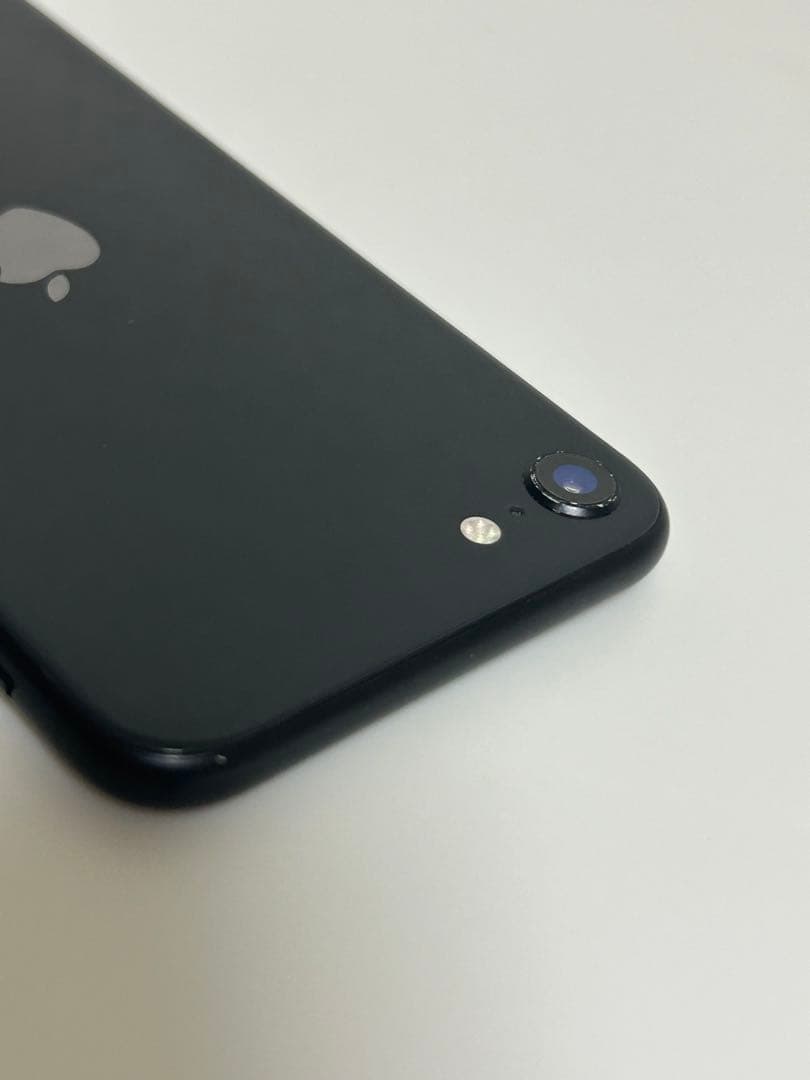 Apple iPhone SE2 容量128GB ミッドナイト ブラック本体のみ