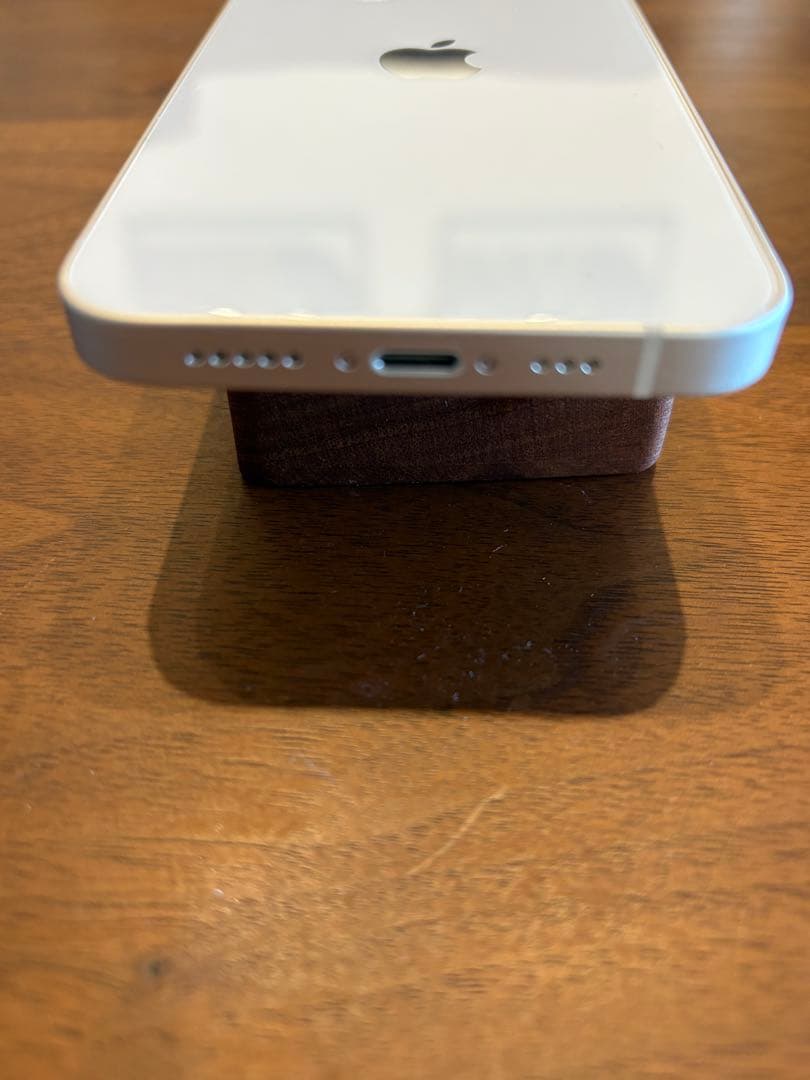 Apple iPhone 13 ホワイト 本体　バッテリー100%