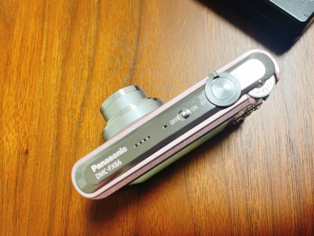 ★AYA★LUMIX 14メガピクセル コンパクトデジタルカメラ