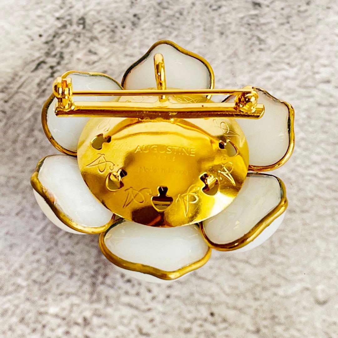 美品 AUGUSTINE ガラス カメリア ブローチ ペンダントヘッド ホワイト