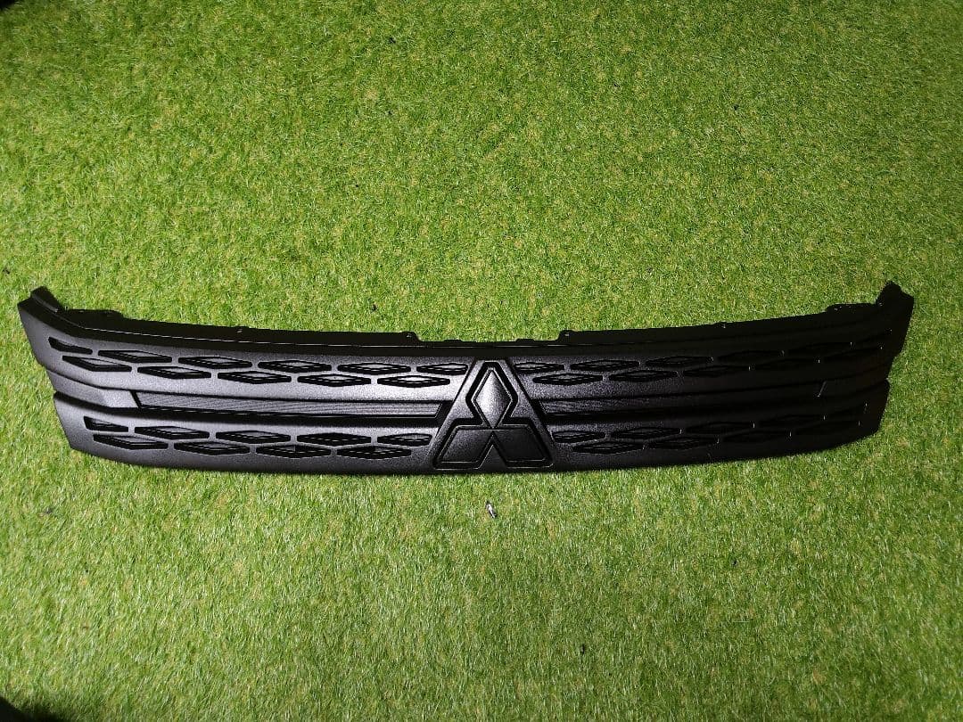 デリカＤ5 フロントグリル チッピング塗装