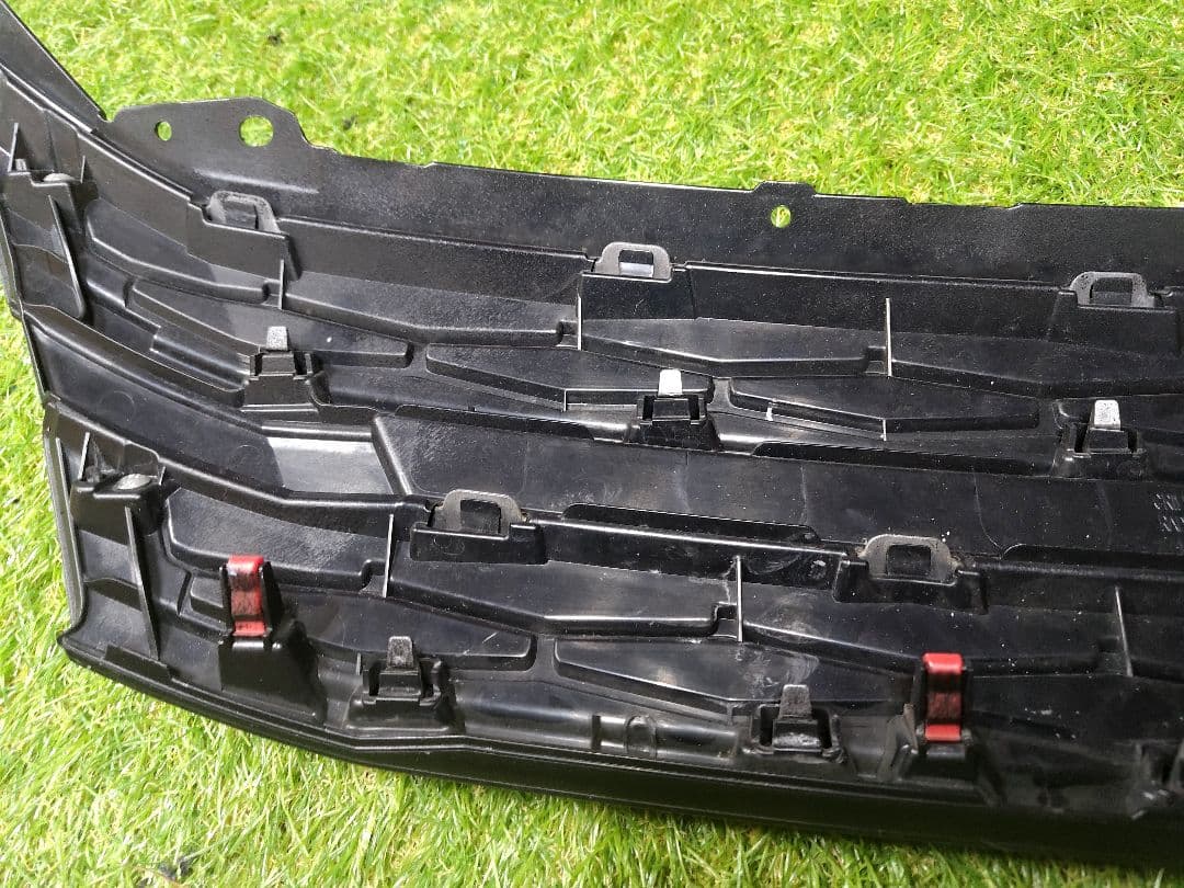 デリカＤ5 フロントグリル チッピング塗装