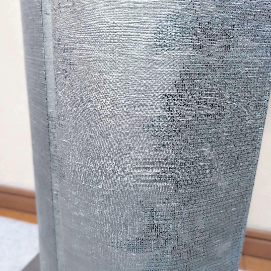 新品 未使用 正絹袷 本場結城紬 亀甲100 蔦の葉 シルエット 白結城 薄緑系