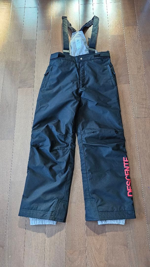 DESCENTEスキーウエア上下(子供用、１６０センチ)