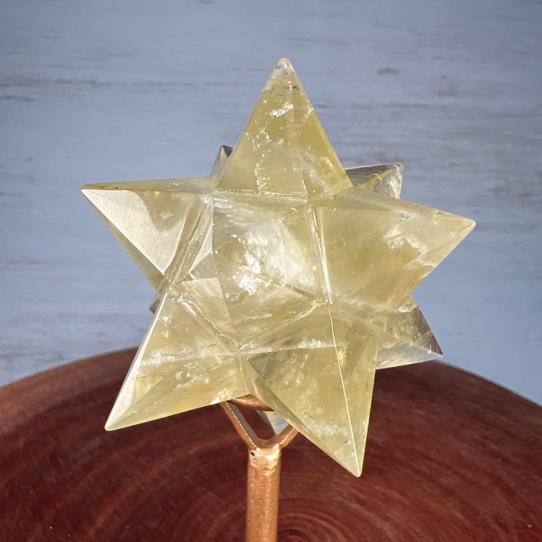 天然石　マカバスター　シトリン　台座付き