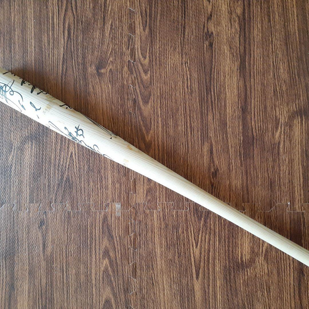 長島＆松井＆落合＆岡崎＆緒方さん達のサイン付き公式用野球バットです